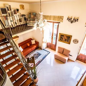  Apartment Manno 81 - Charming Historic